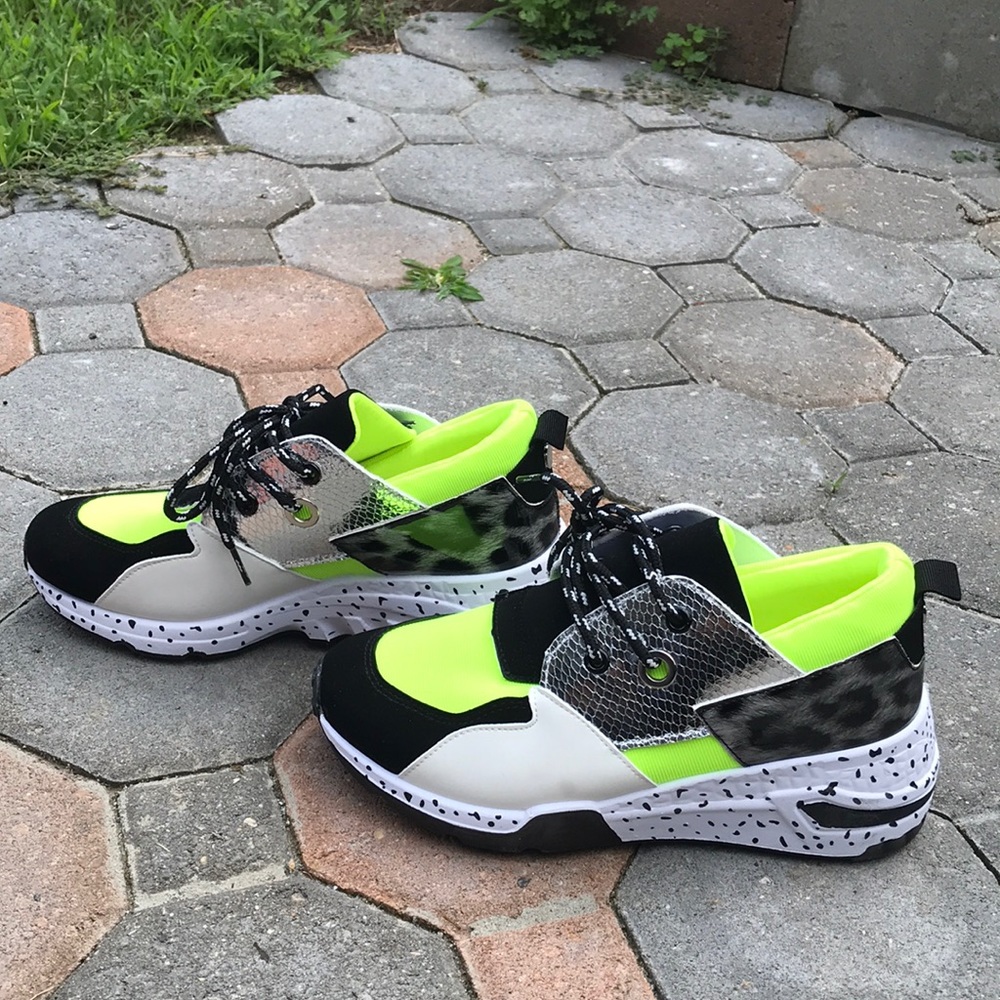 Wedge sneakers